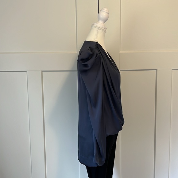 BCBG Max Aztia Drape Sleeve Wrap Blouse Size XXS Charcoal - Picture 6 of 8